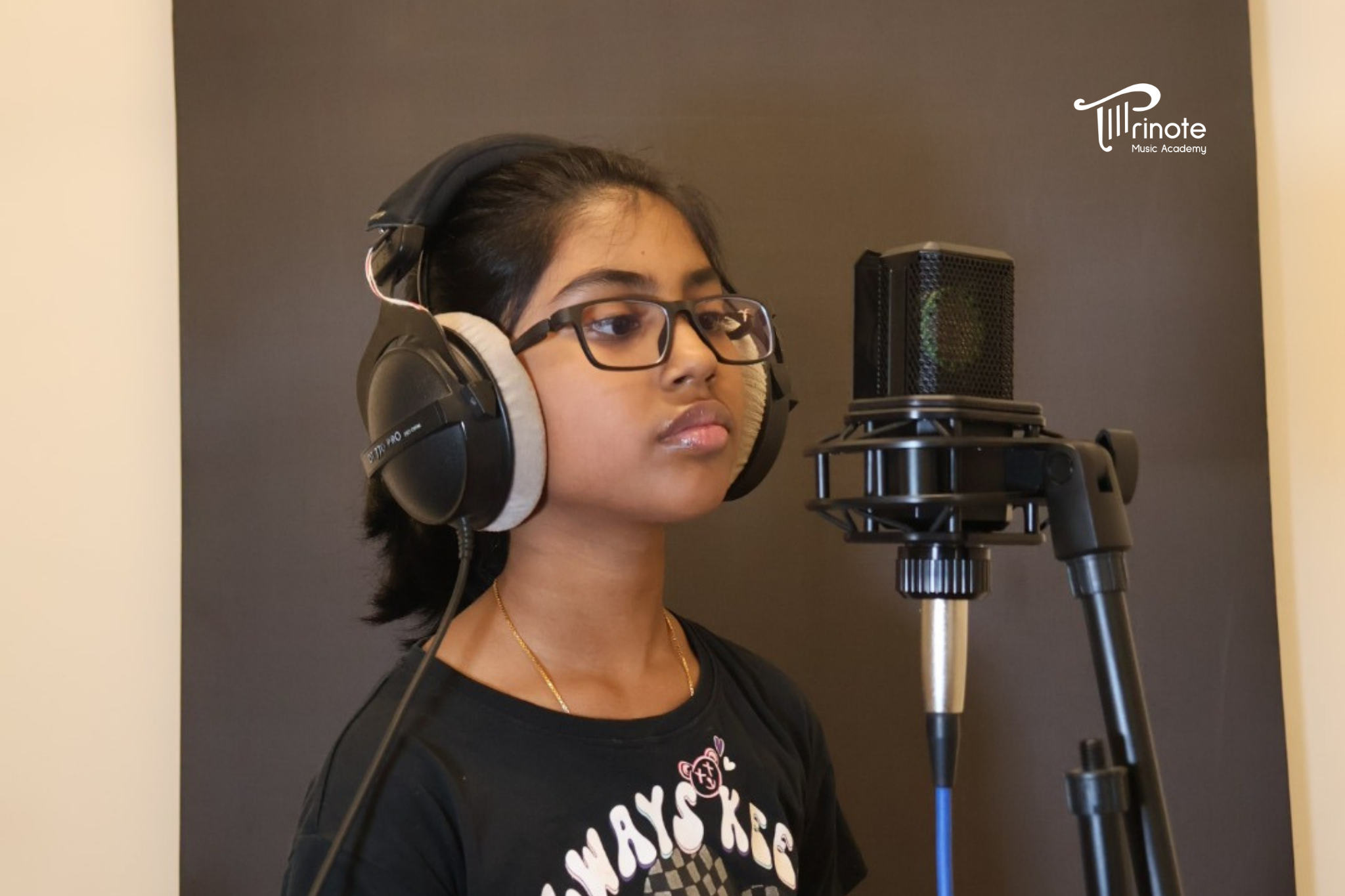 Discover Your True Voice with the Best Vocals Classes in Bangalore!